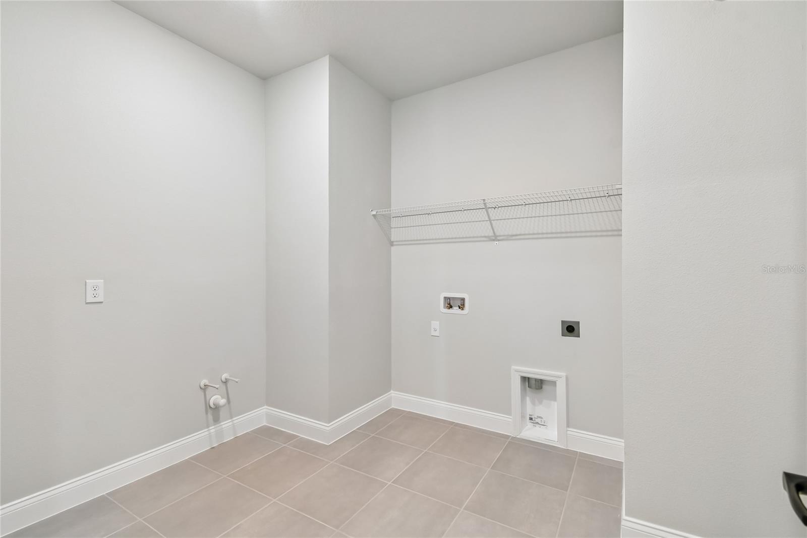 Image 40 of 42 For 5693 Leaflet Trail