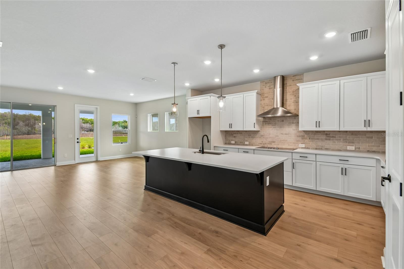 Image 7 of 42 For 5693 Leaflet Trail