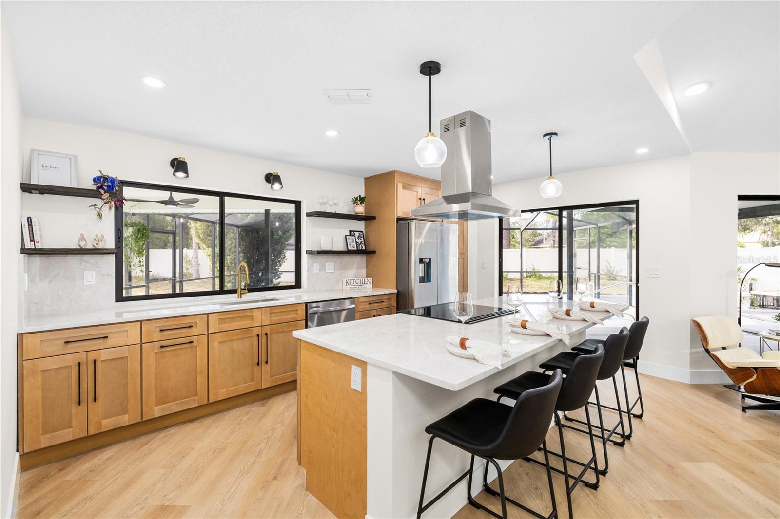 Image 13 of 51 For 13269 Don Loop