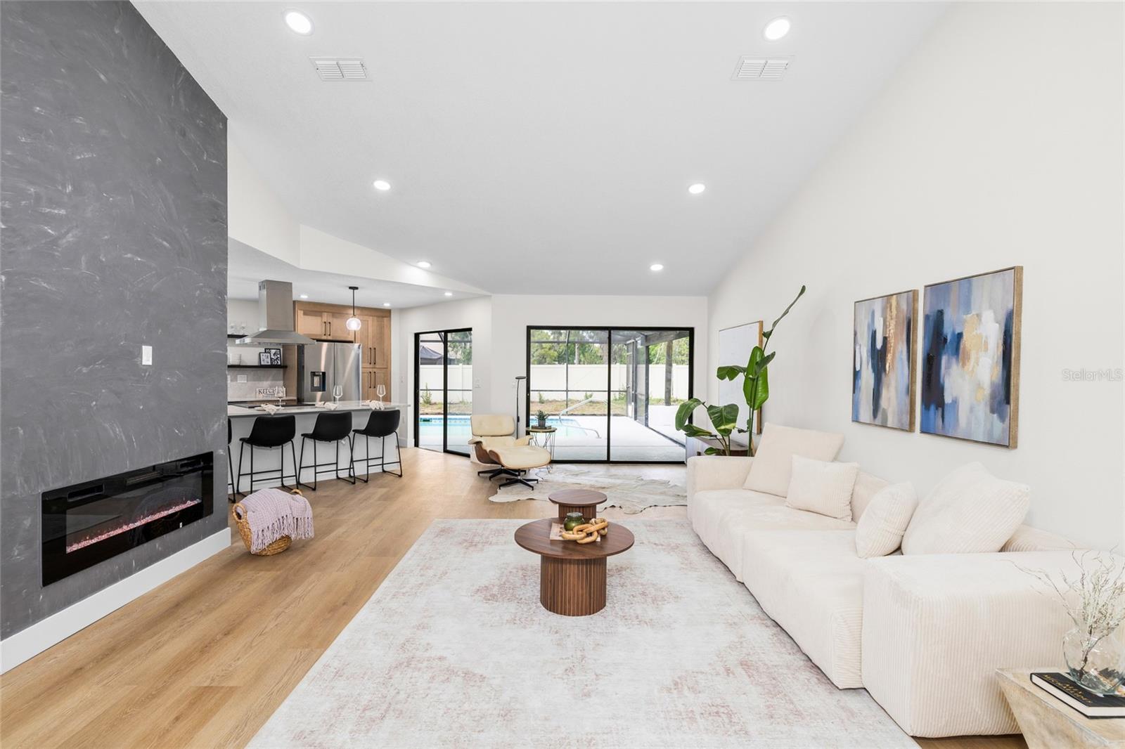 Image 7 of 51 For 13269 Don Loop