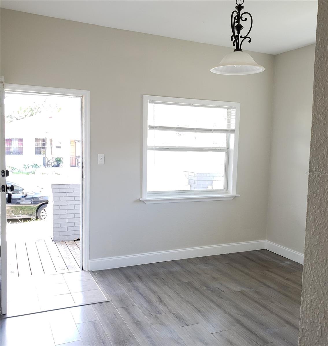 Image 4 of 20 For 2403 Durham Street 1