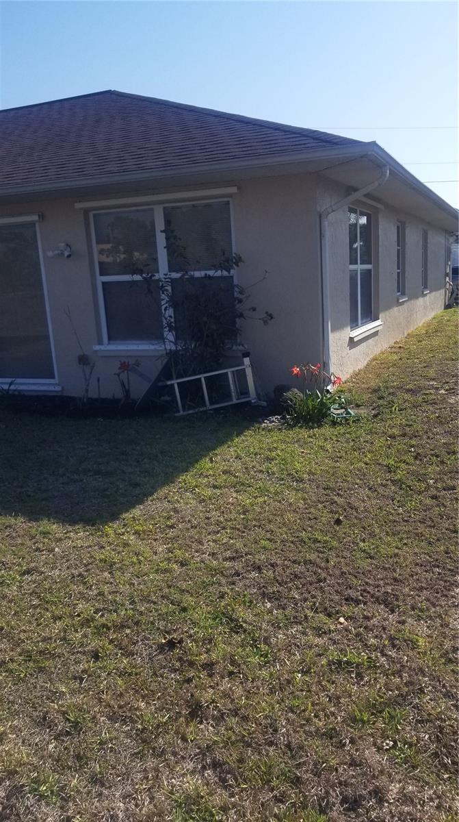 Image 3 of 15 For 706 Canterbury Circle