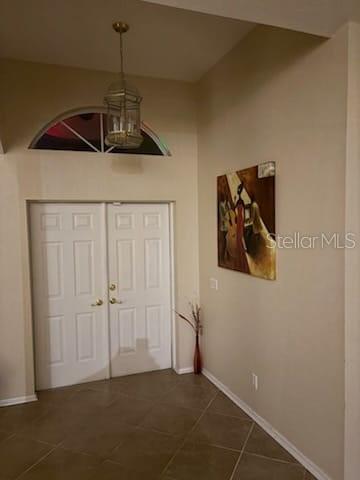 Image 4 of 15 For 706 Canterbury Circle