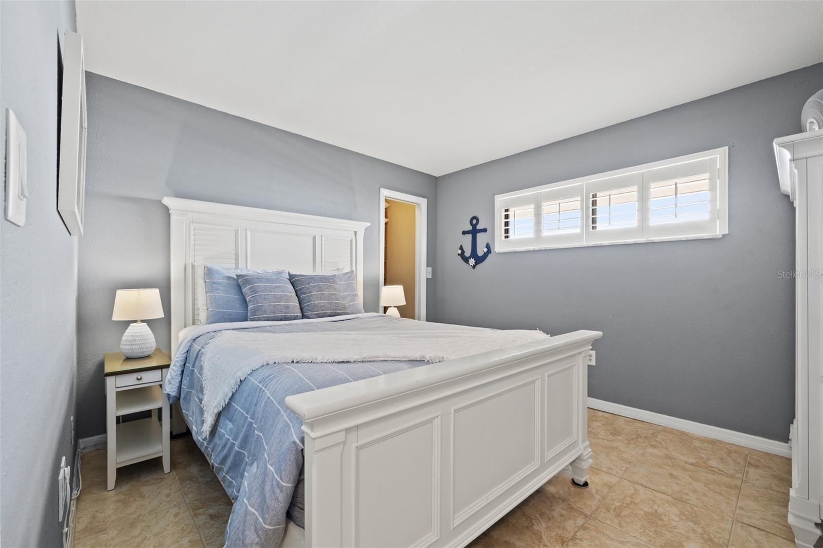 Image 17 of 25 For 1270 Gulf Boulevard 1007