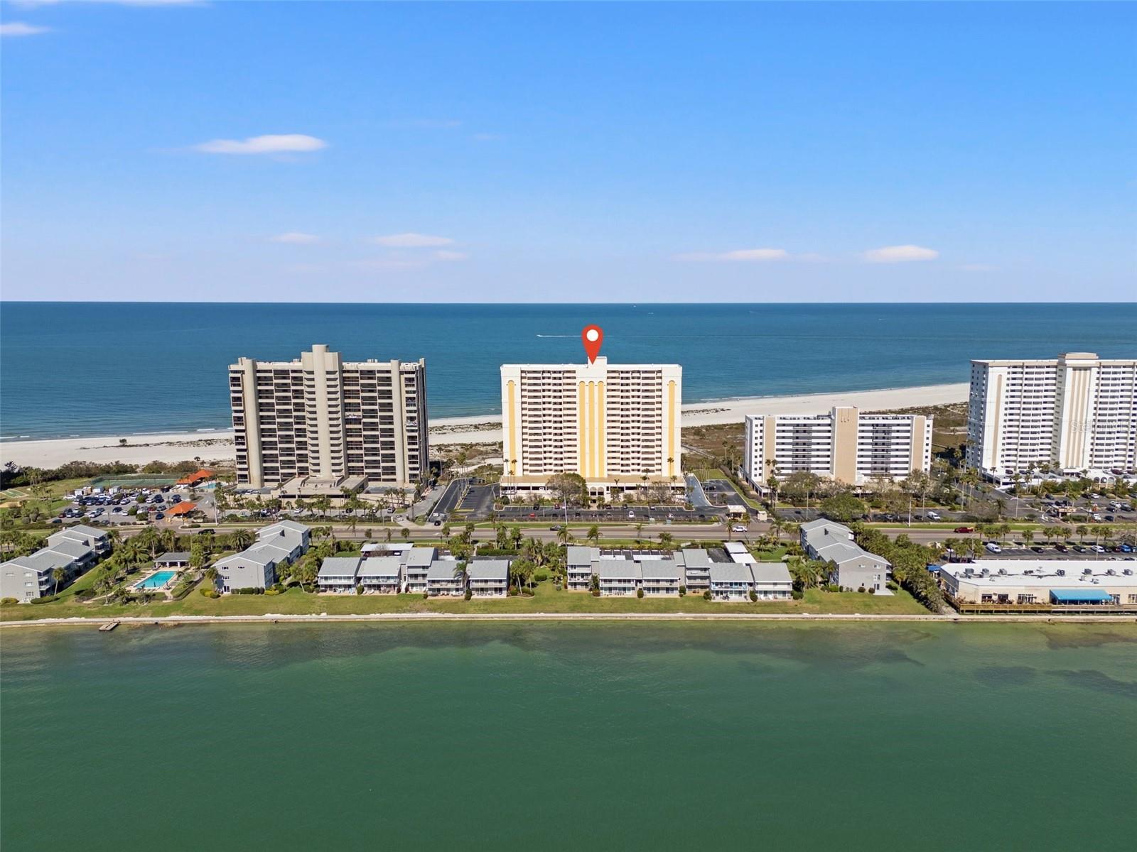 Image 2 of 25 For 1270 Gulf Boulevard 1007