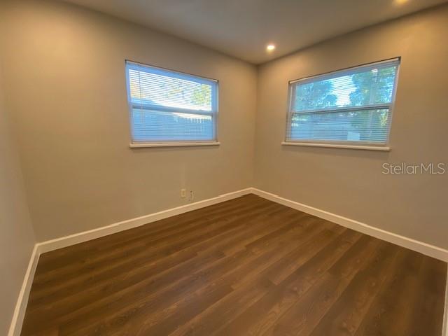 Image 11 of 14 For 4665 Yarmouth Avenue S