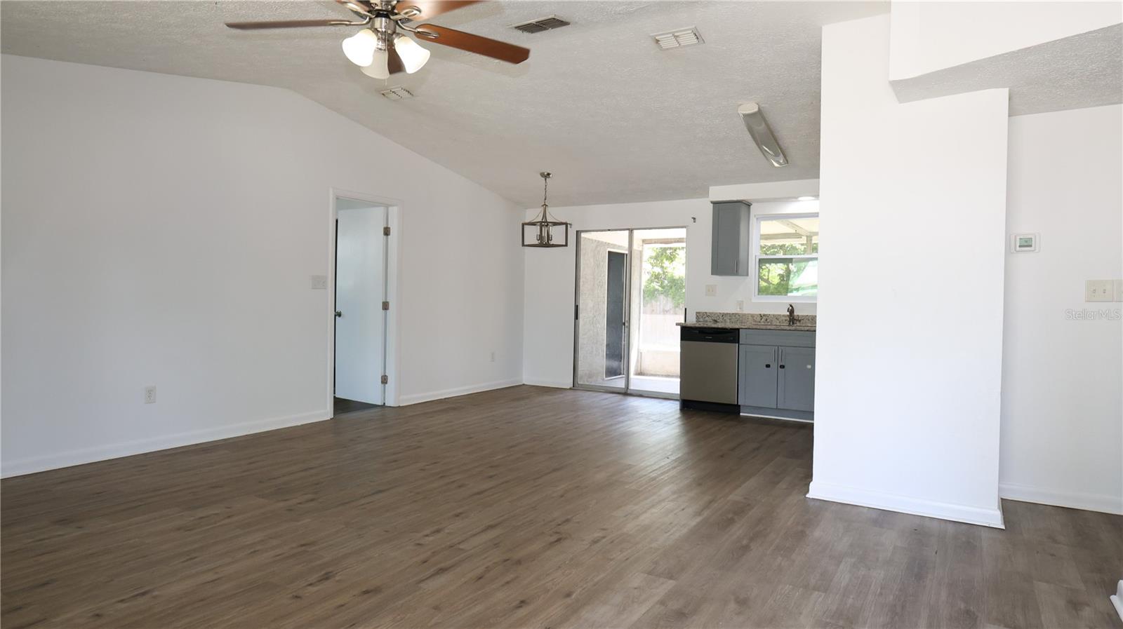 Image 2 of 14 For 4300 Las Vegas Drive