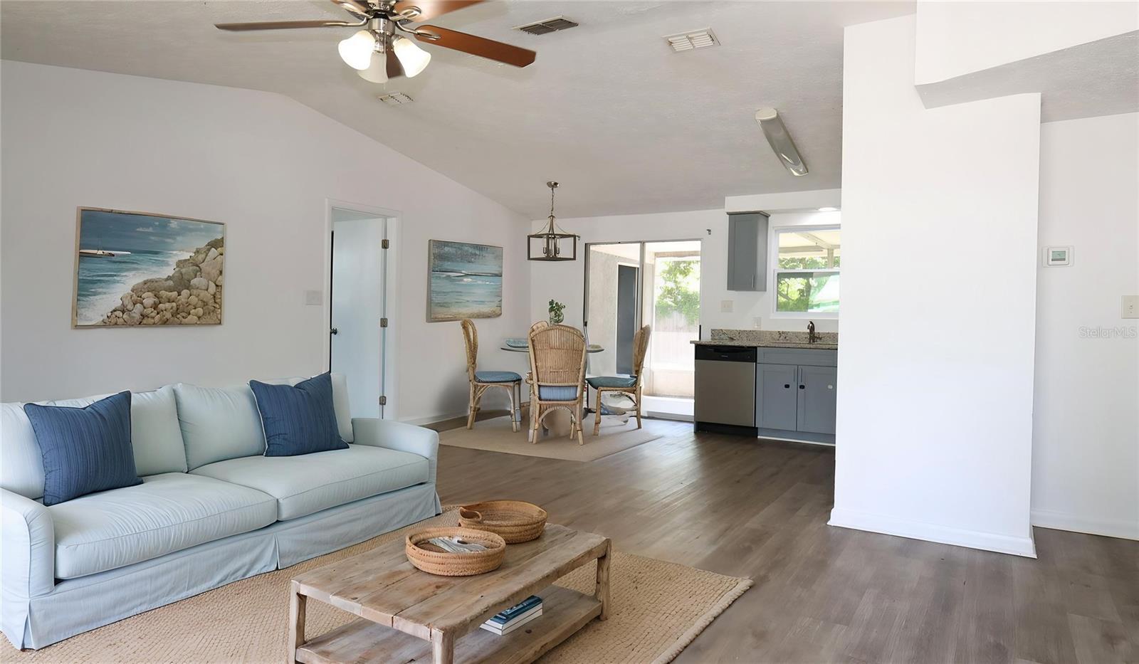 Image 3 of 14 For 4300 Las Vegas Drive
