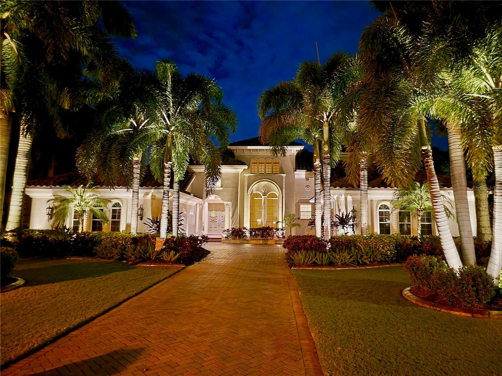 Listing photo id 8 for 624 Balibay Road