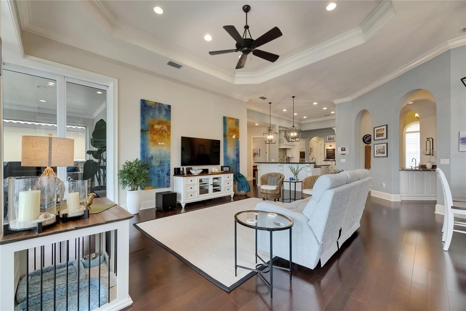 Listing photo id 25 for 624 Balibay Road