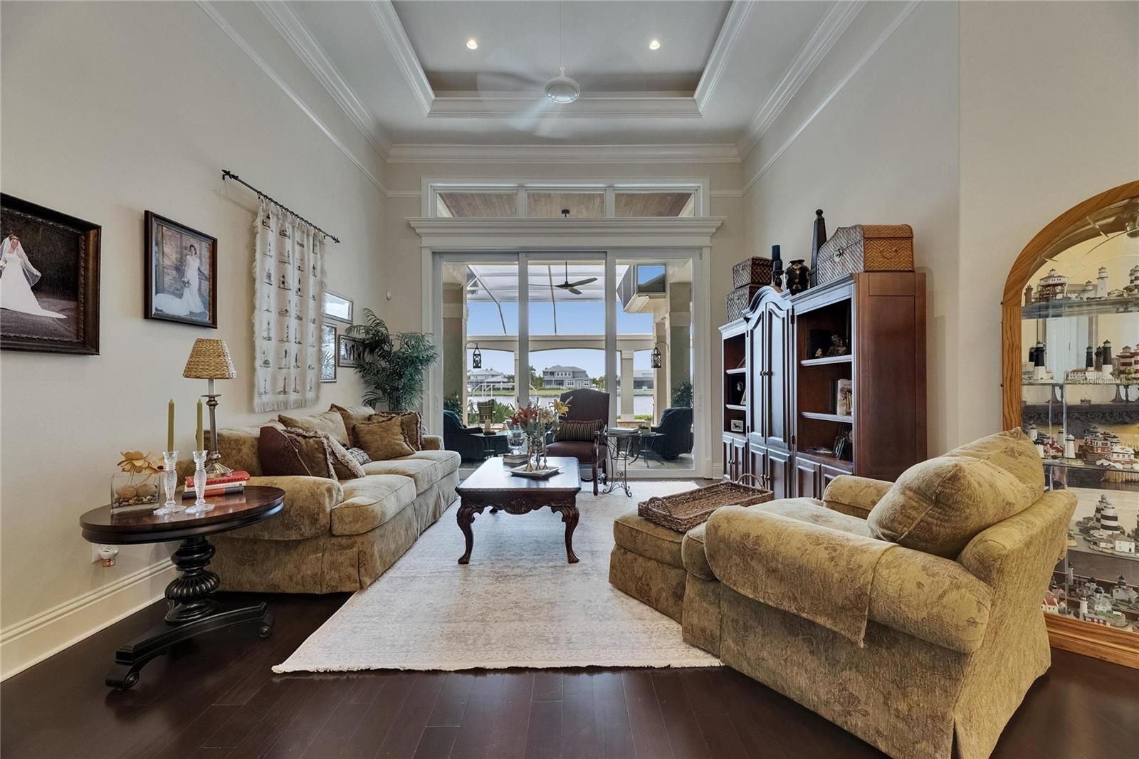 Listing photo id 32 for 624 Balibay Road