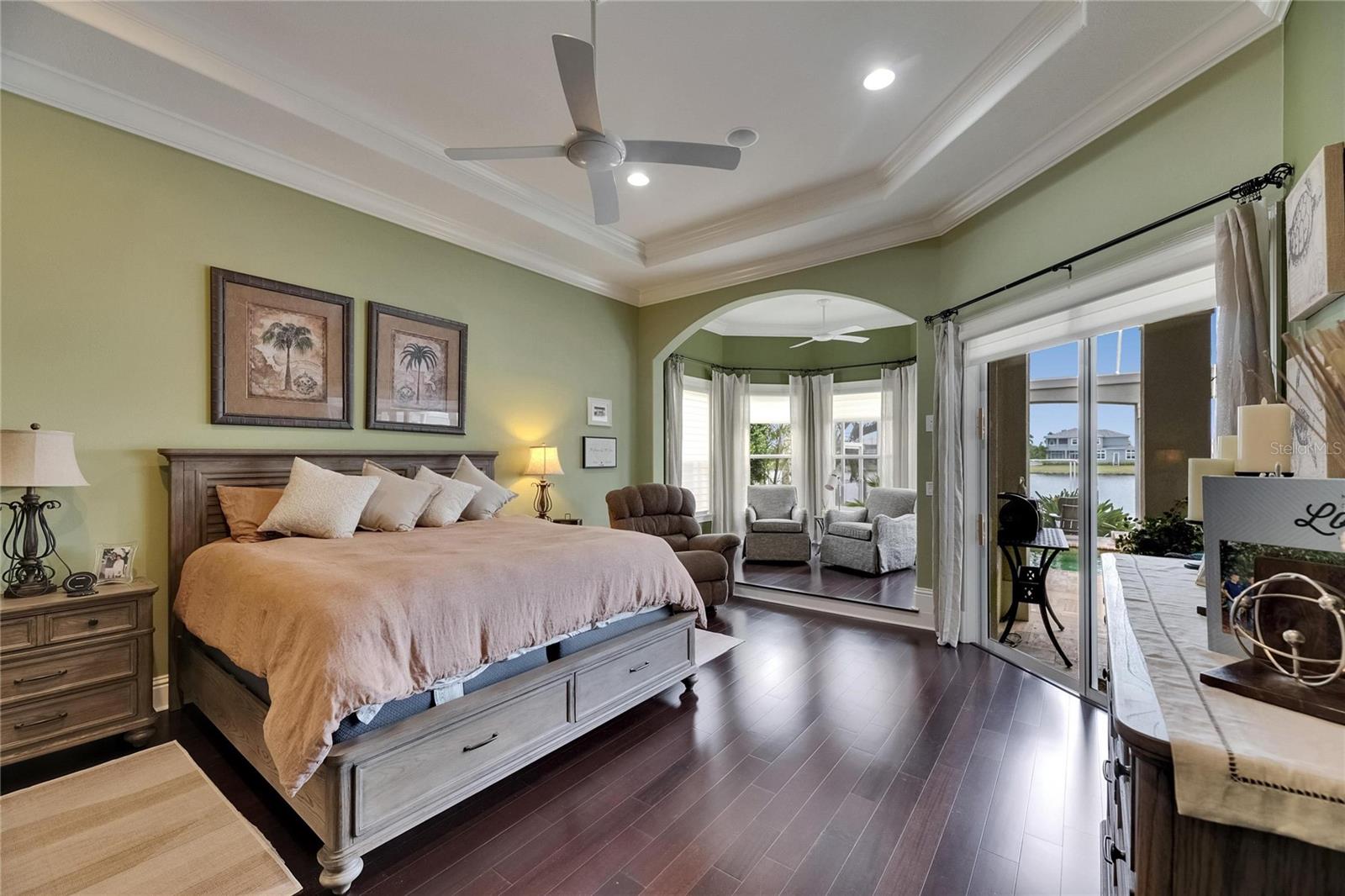 Listing photo id 47 for 624 Balibay Road