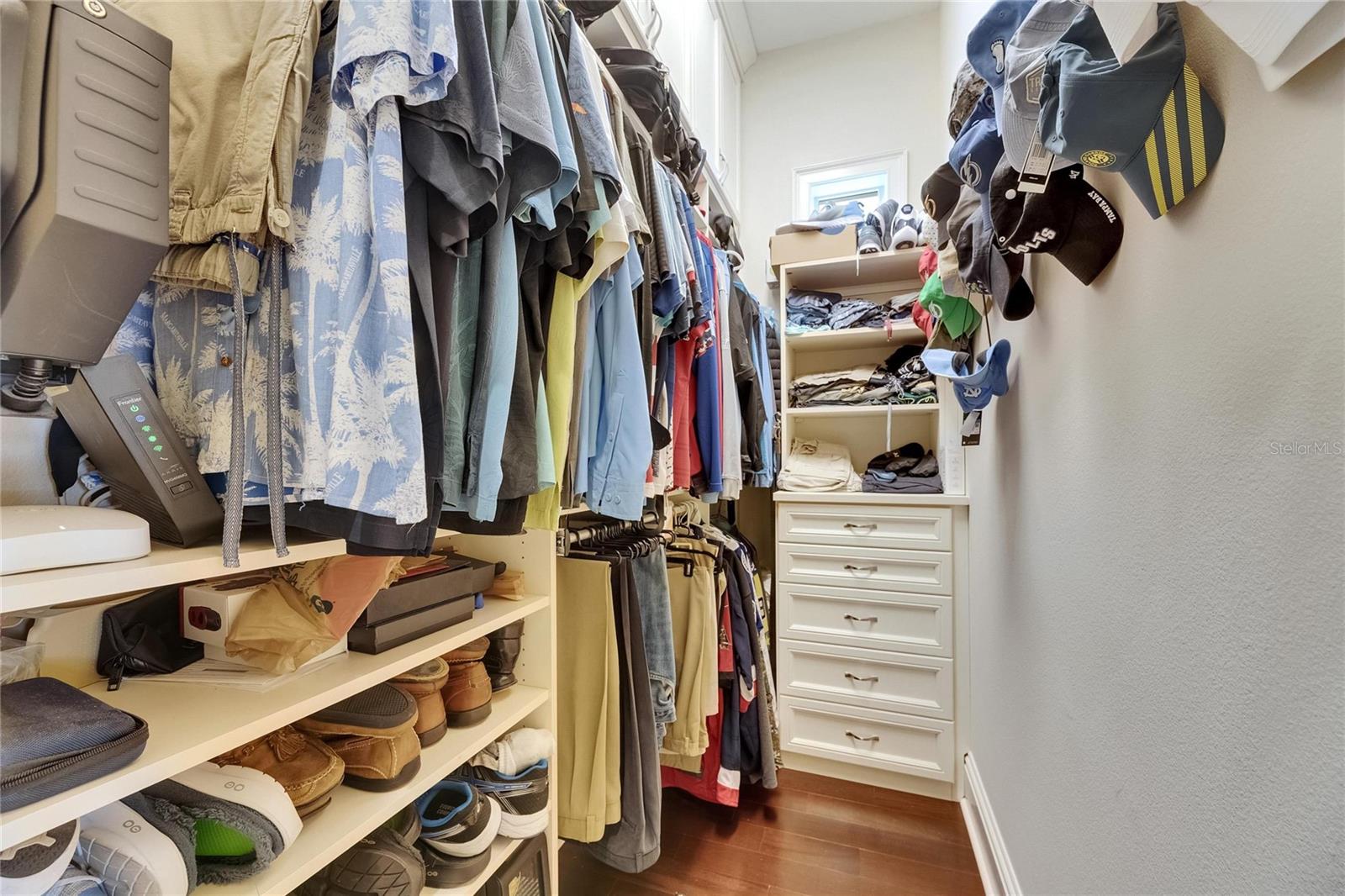 Listing photo id 50 for 624 Balibay Road