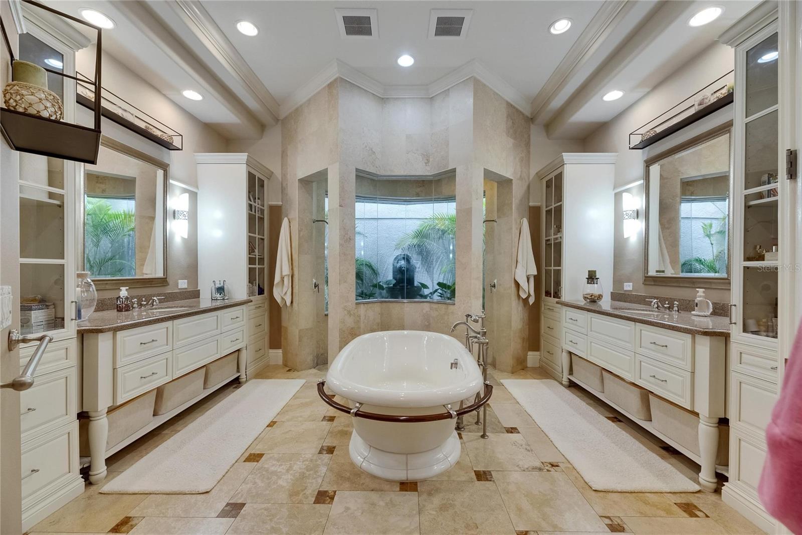 Listing photo id 51 for 624 Balibay Road