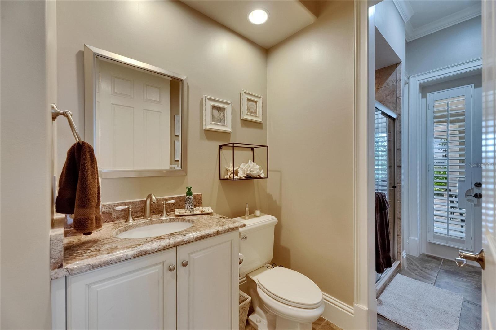 Listing photo id 60 for 624 Balibay Road