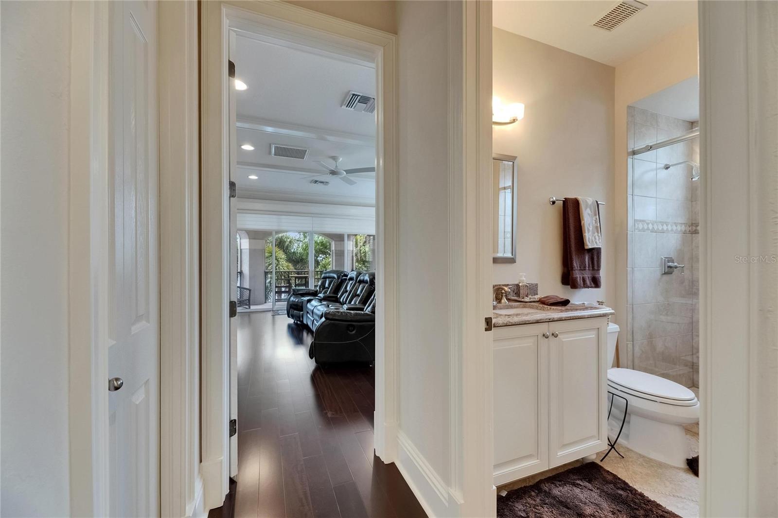 Listing photo id 67 for 624 Balibay Road