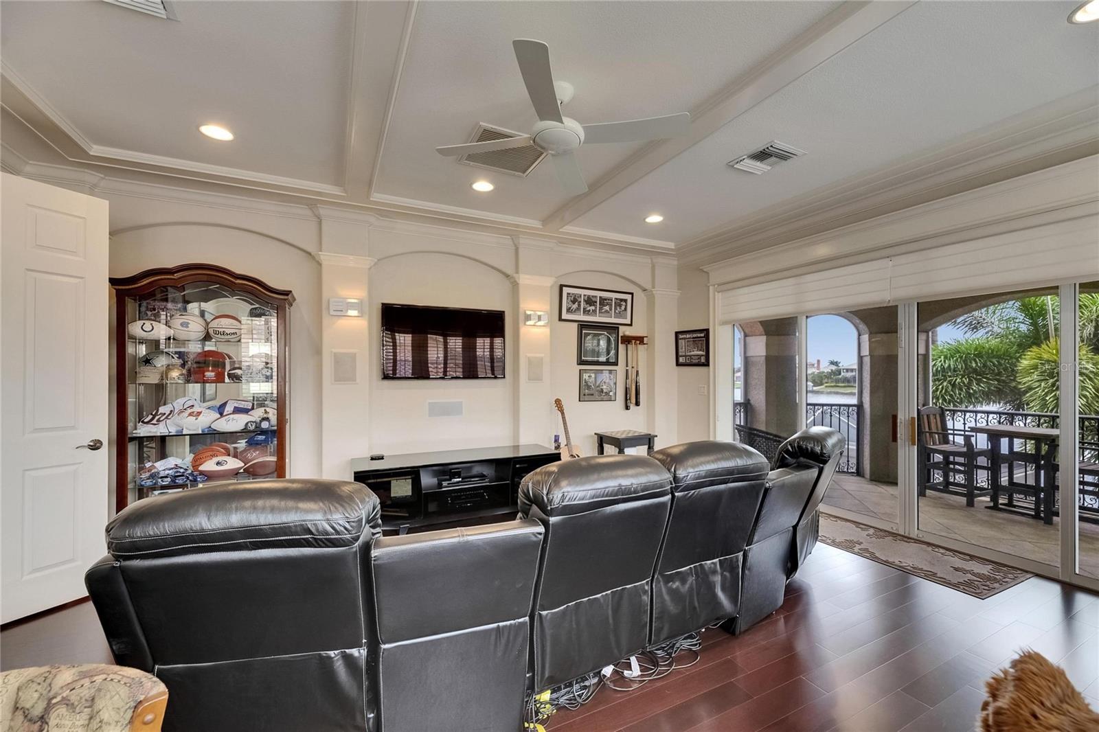 Listing photo id 72 for 624 Balibay Road