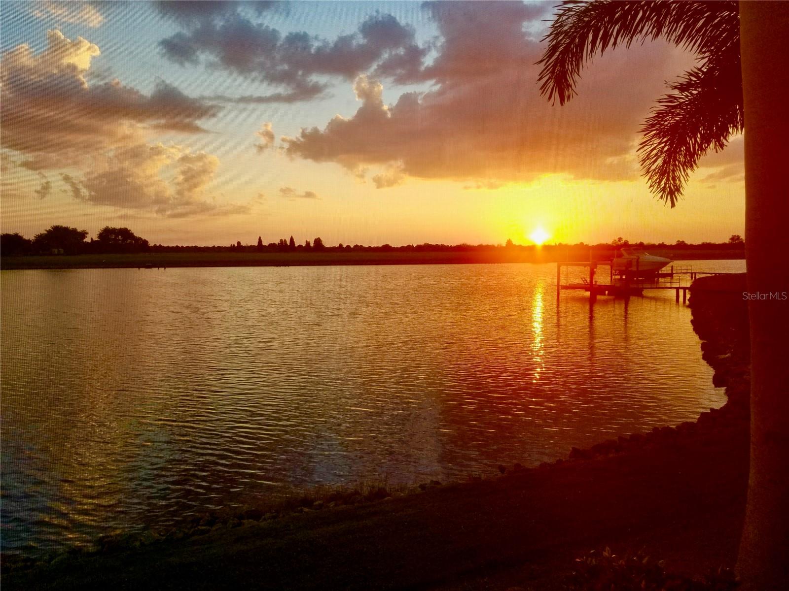 Listing photo id 6 for 624 Balibay Road