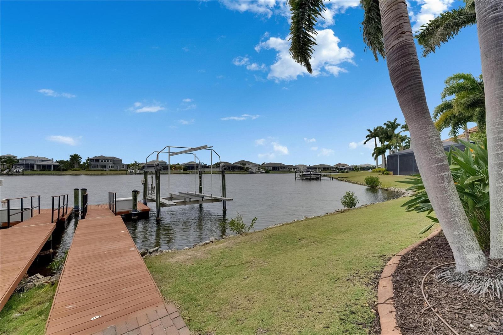 Listing photo id 85 for 624 Balibay Road