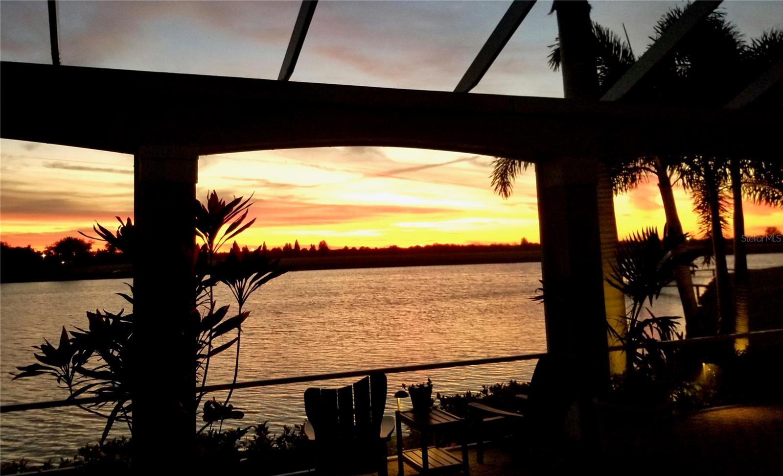 Listing photo id 7 for 624 Balibay Road