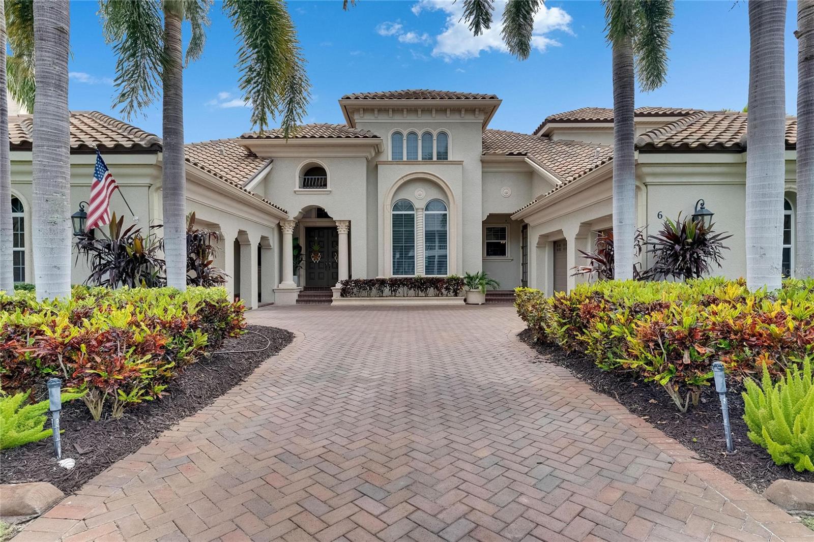 Listing photo id 90 for 624 Balibay Road