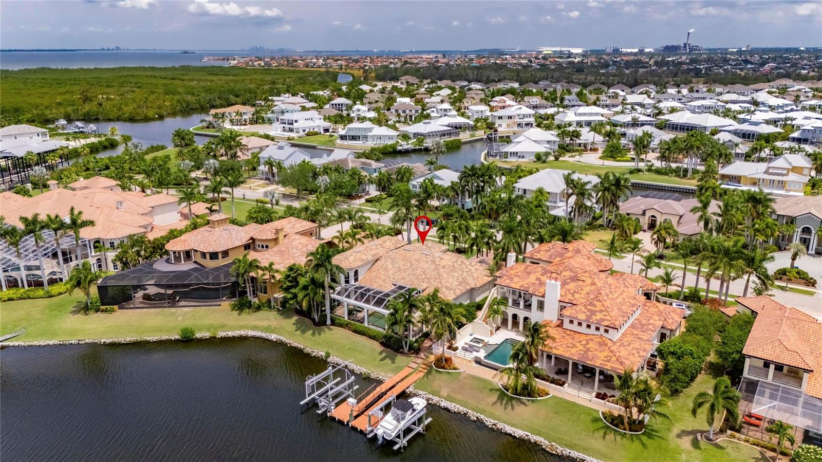 Listing photo id 94 for 624 Balibay Road