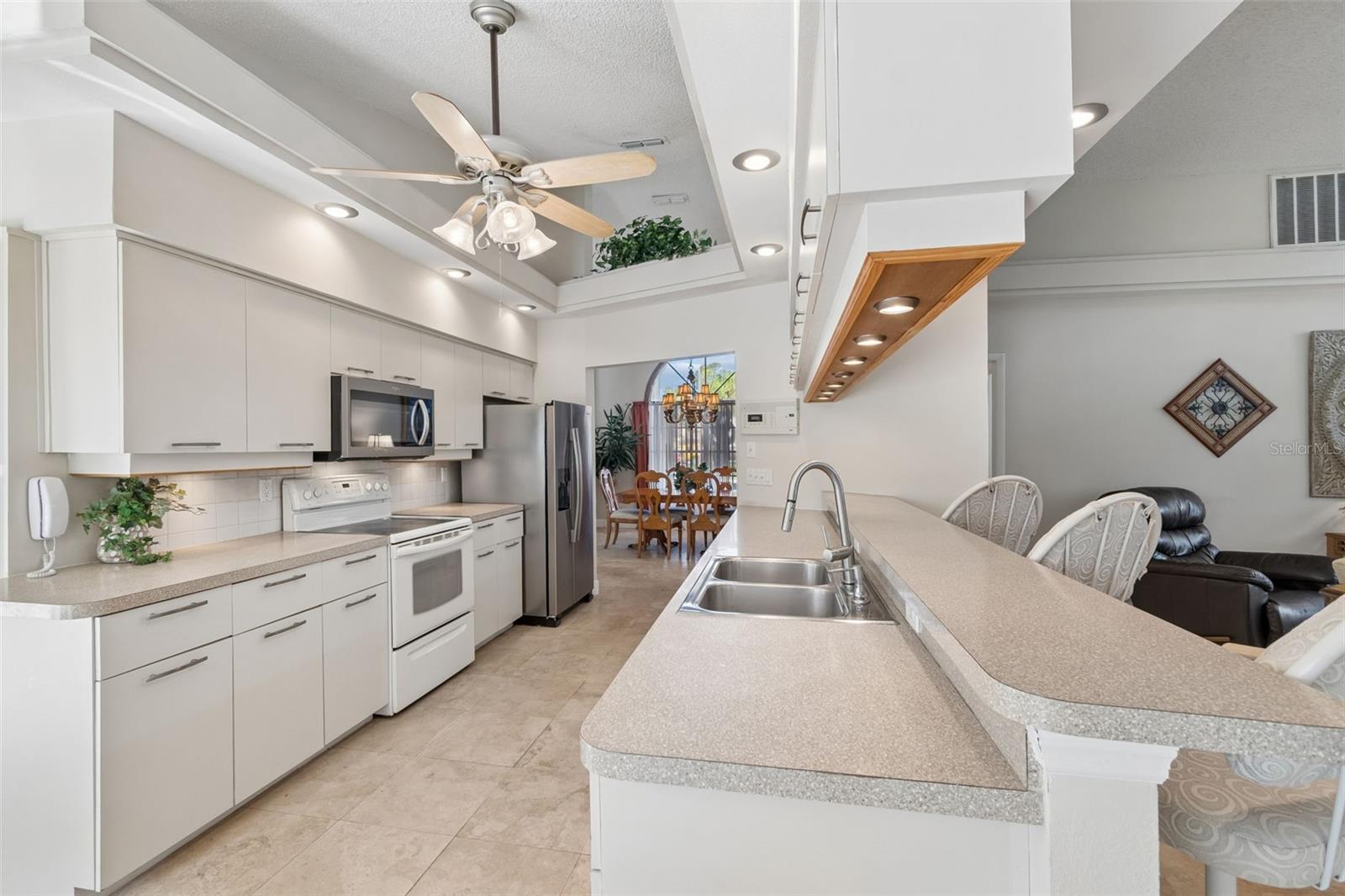 Image 21 of 74 For 13501 Glaze Brook Drive
