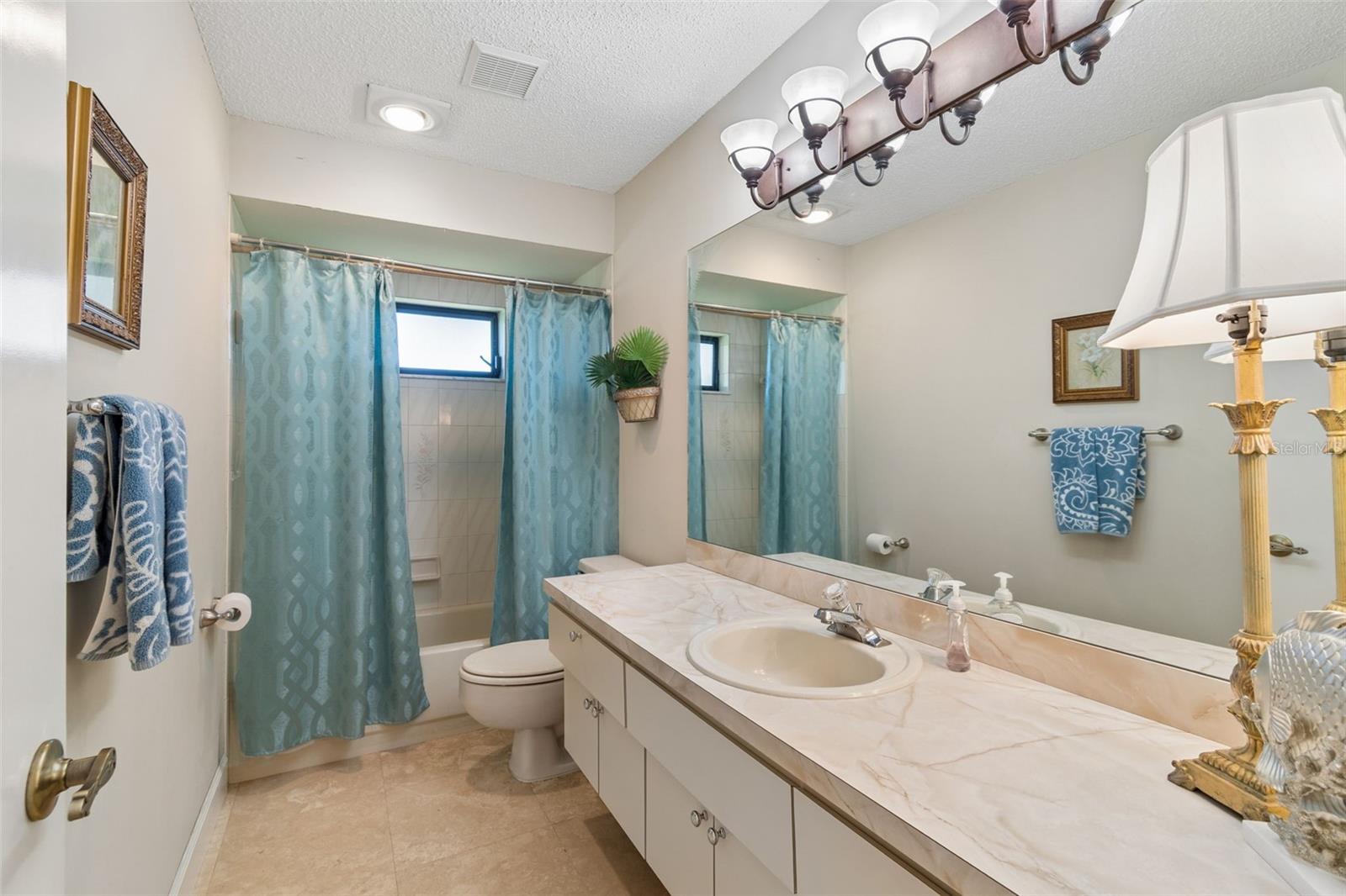 Image 35 of 74 For 13501 Glaze Brook Drive
