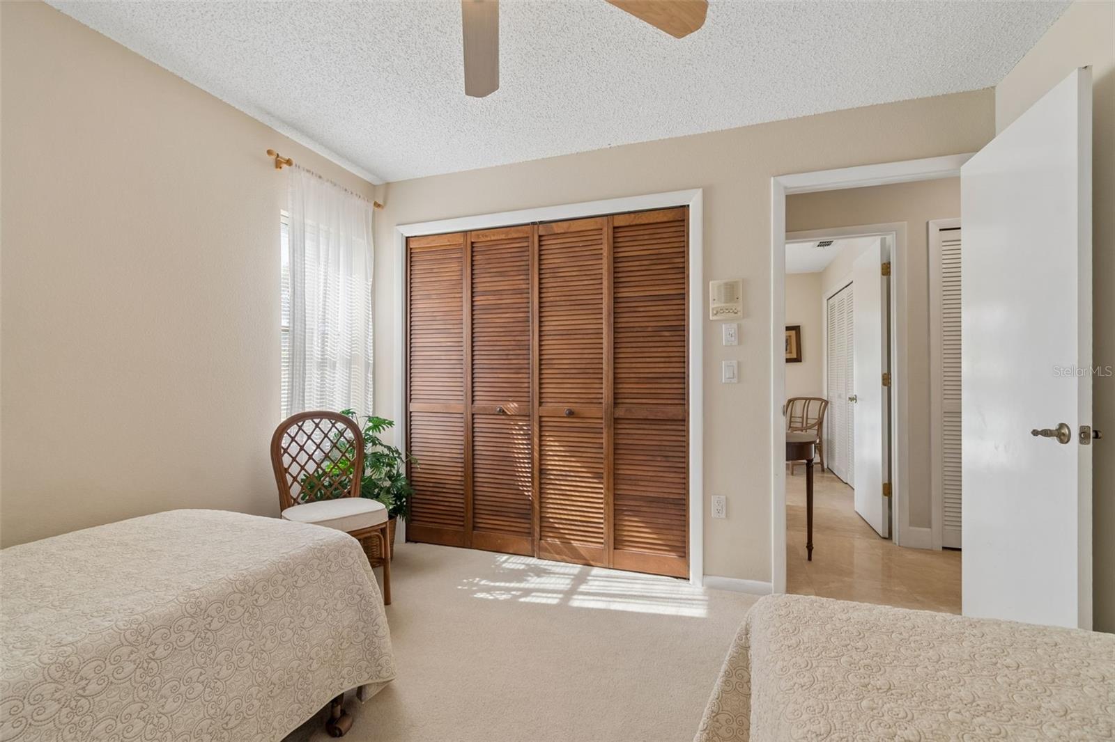 Image 40 of 74 For 13501 Glaze Brook Drive