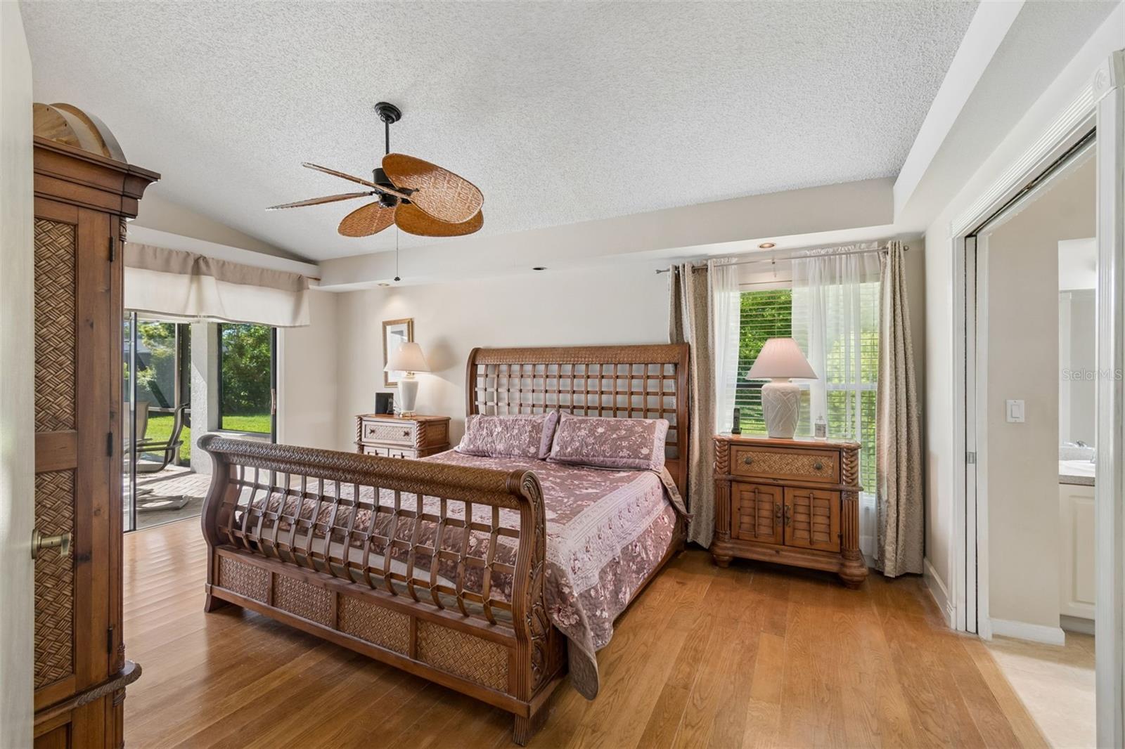 Image 48 of 74 For 13501 Glaze Brook Drive