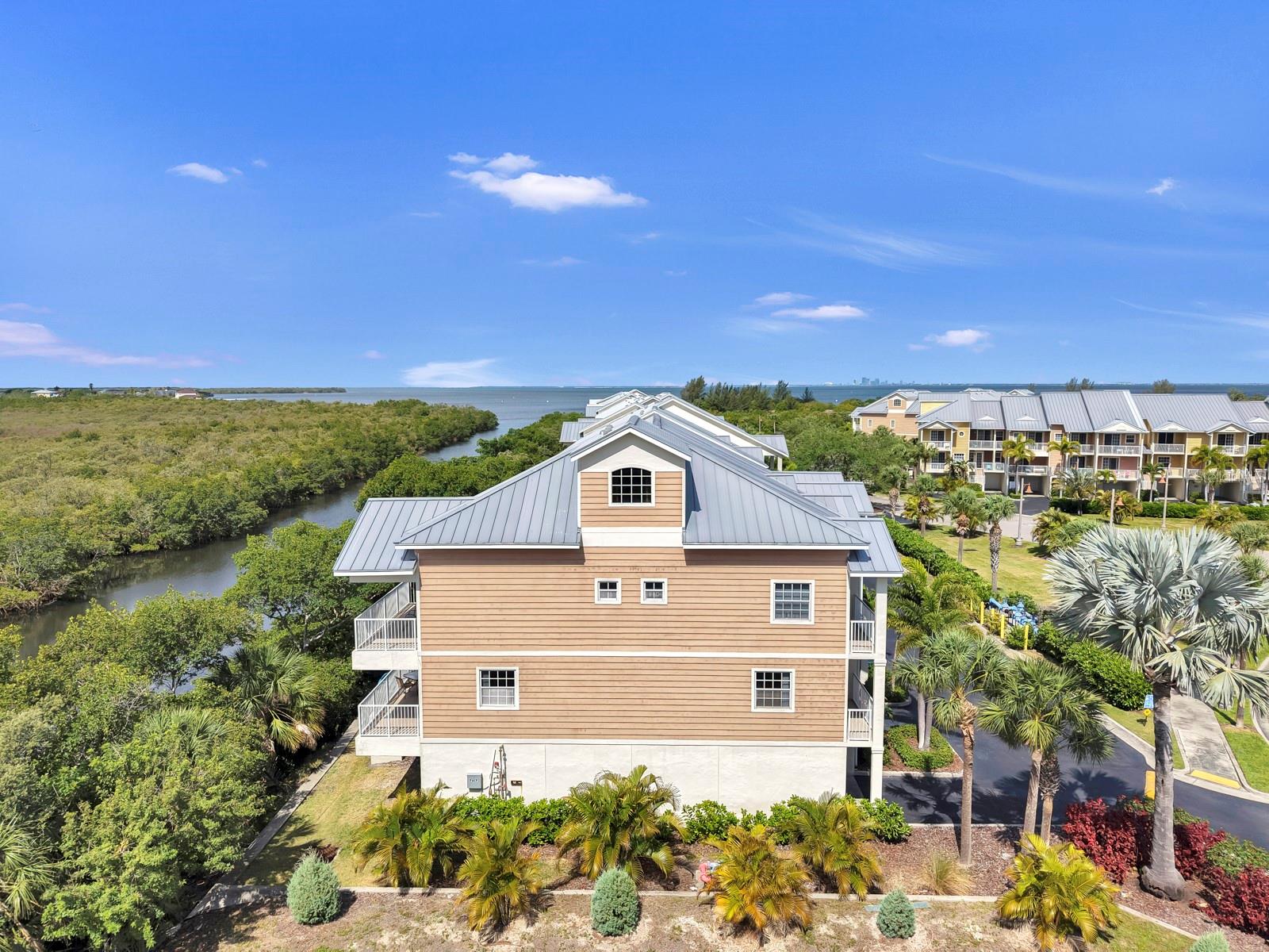 Image 7 of 63 For 3202 Mangrove Point Drive