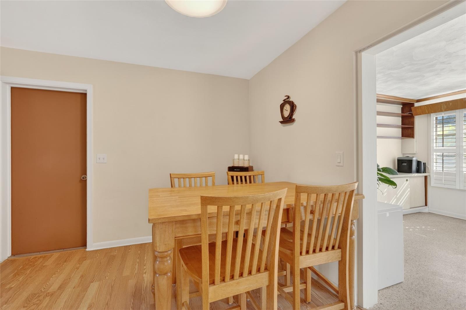 Image 10 of 38 For 1610 Valencia Drive W