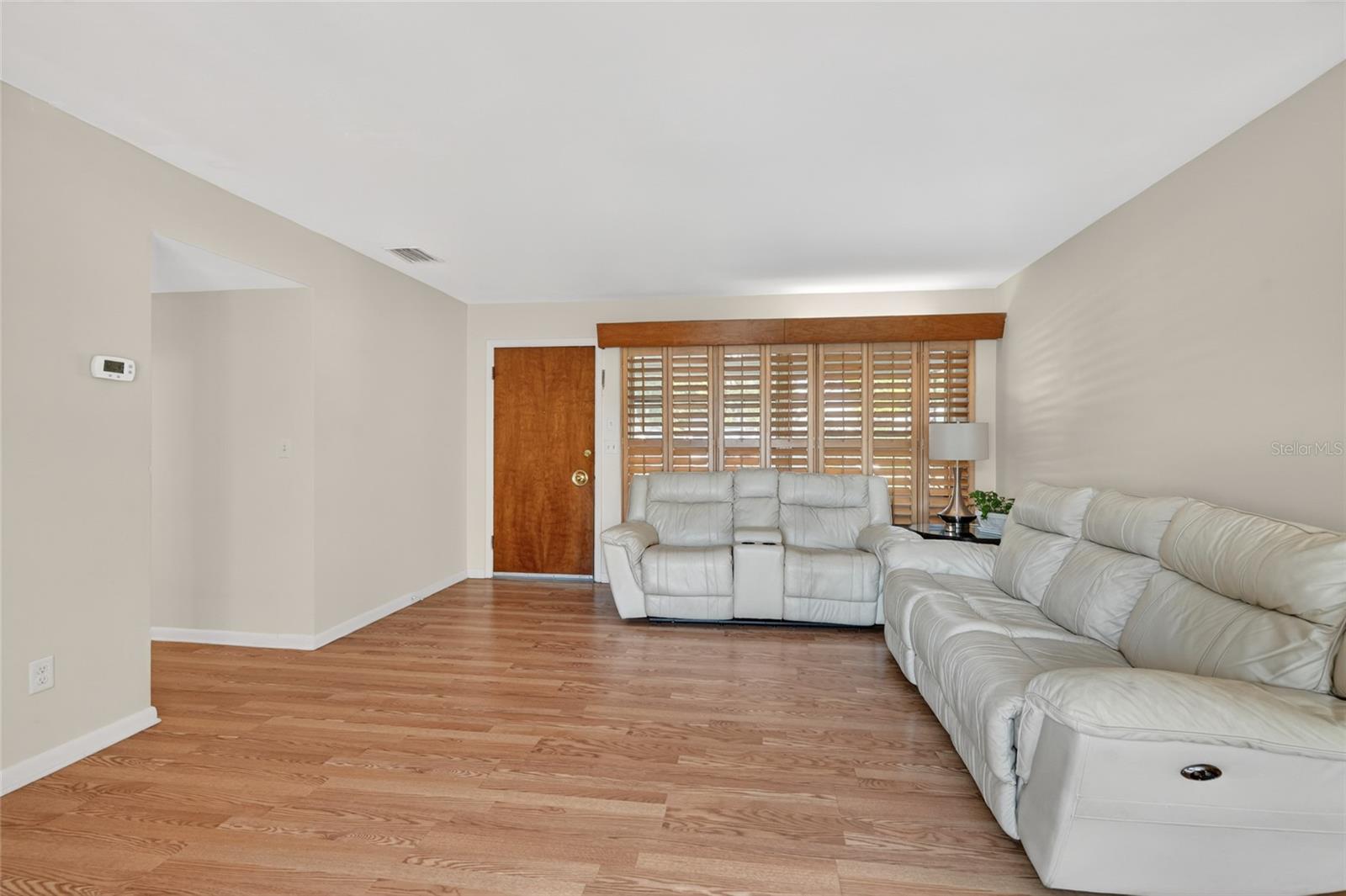 Image 36 of 38 For 1610 Valencia Drive W