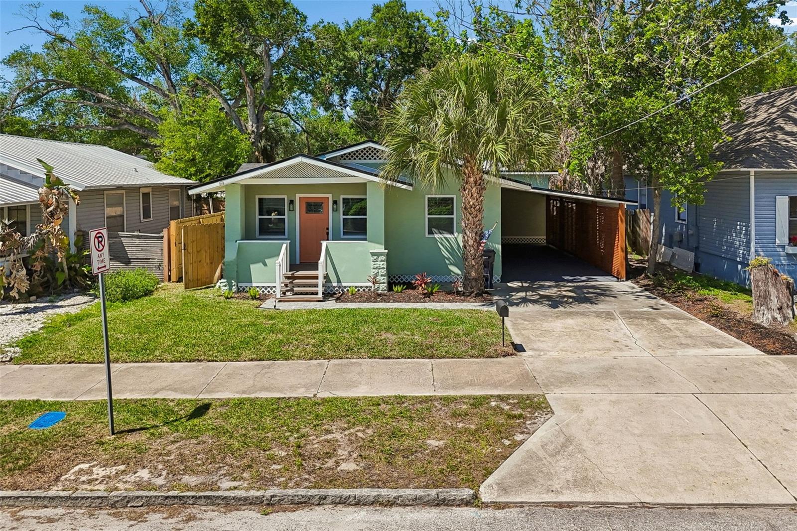 Image 62 of 74 For 106 E Fern St