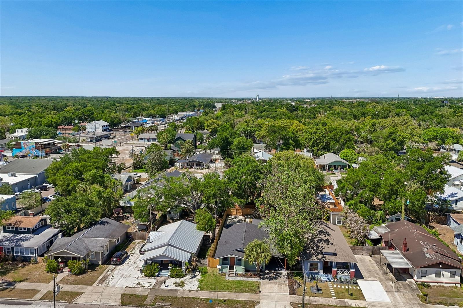 Image 67 of 74 For 106 E Fern St