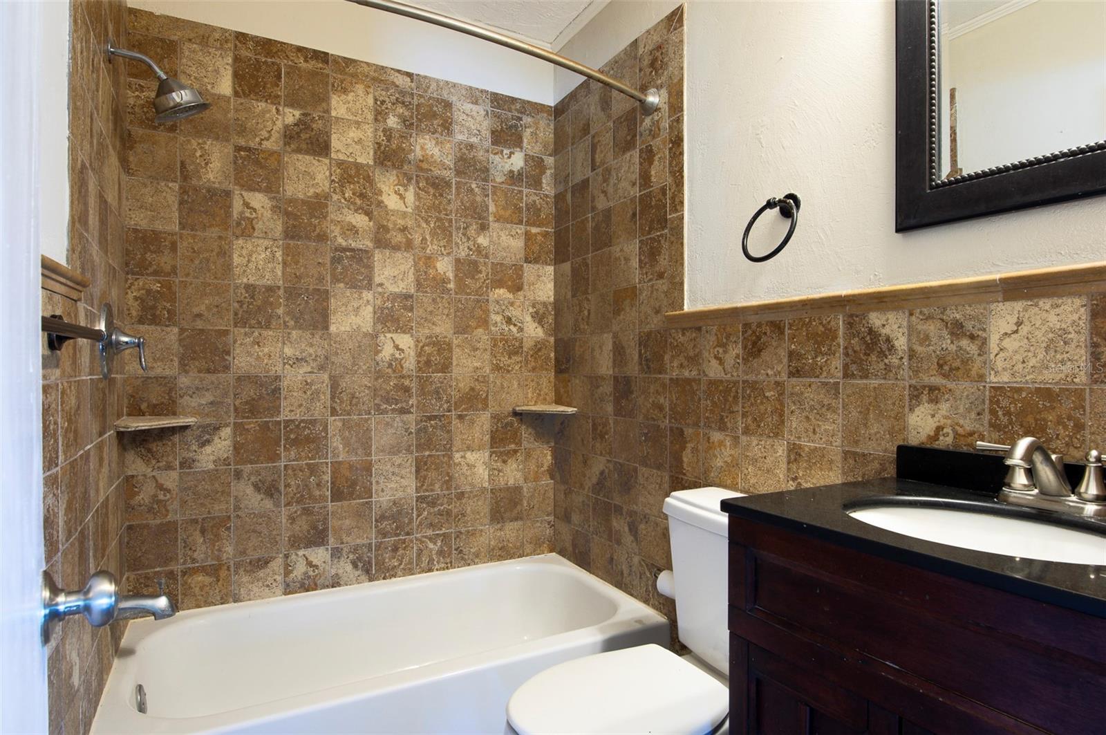 Image 20 of 27 For 983 47th Avenue N