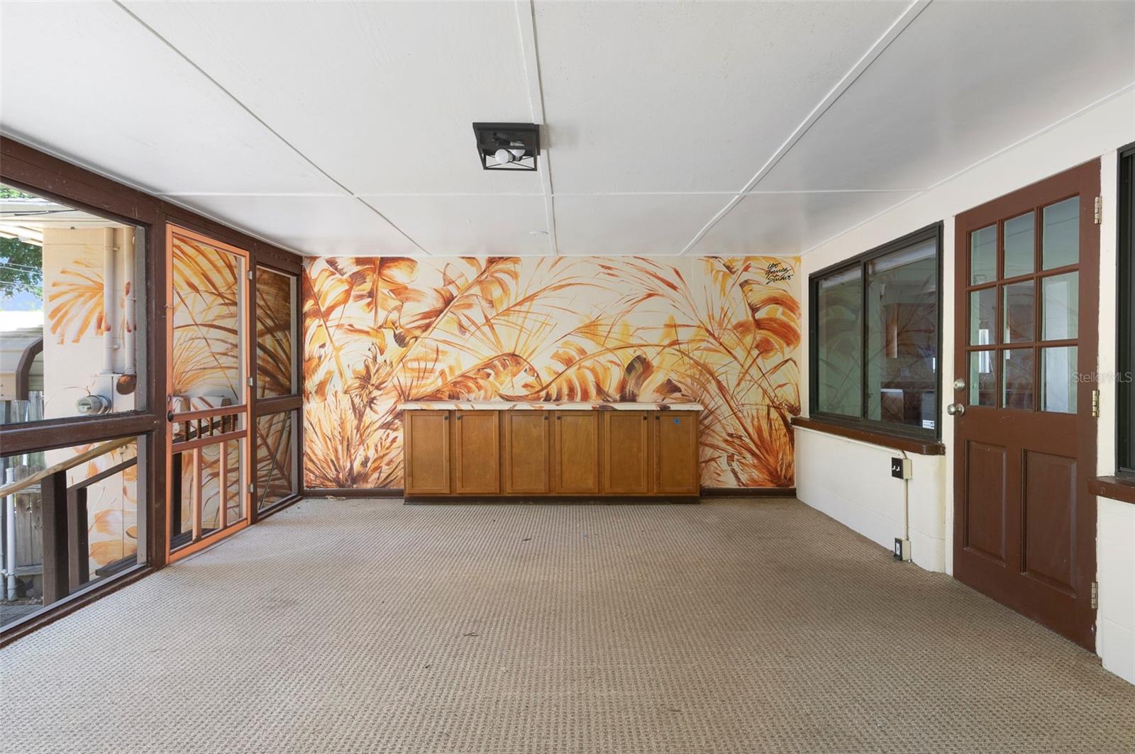 Image 21 of 27 For 983 47th Avenue N