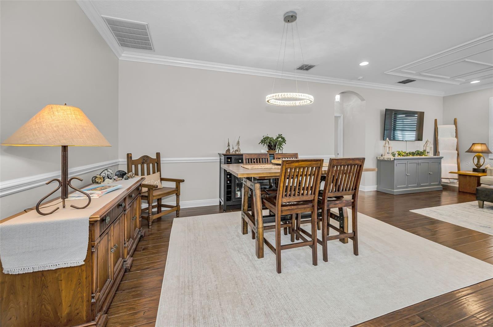 Image 17 of 100 For 8449 Bluevine Sky Drive