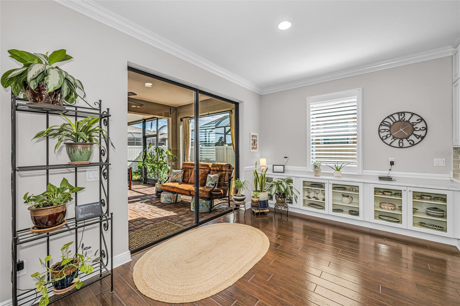 Image 31 of 100 For 8449 Bluevine Sky Drive