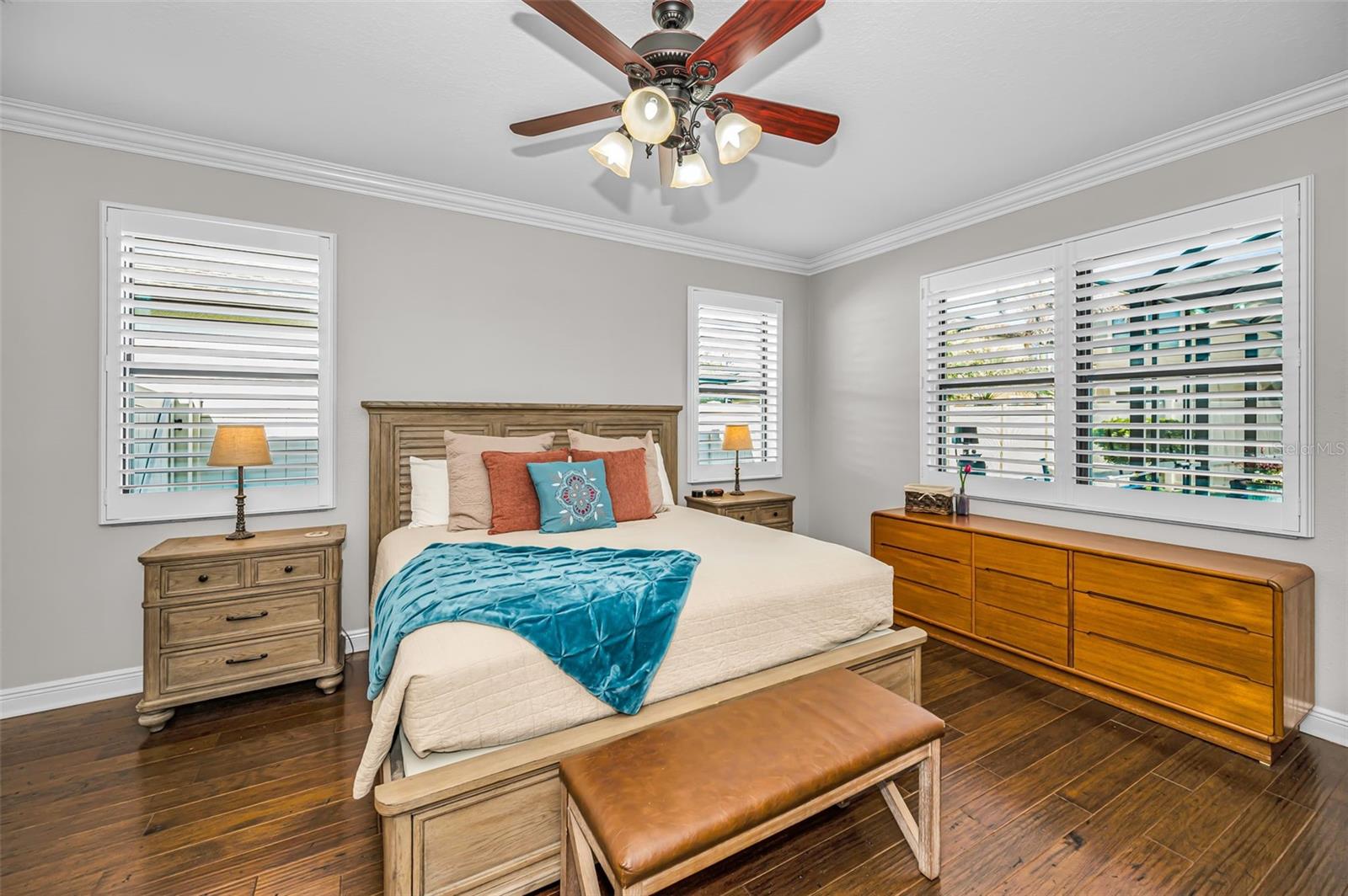 Image 35 of 100 For 8449 Bluevine Sky Drive