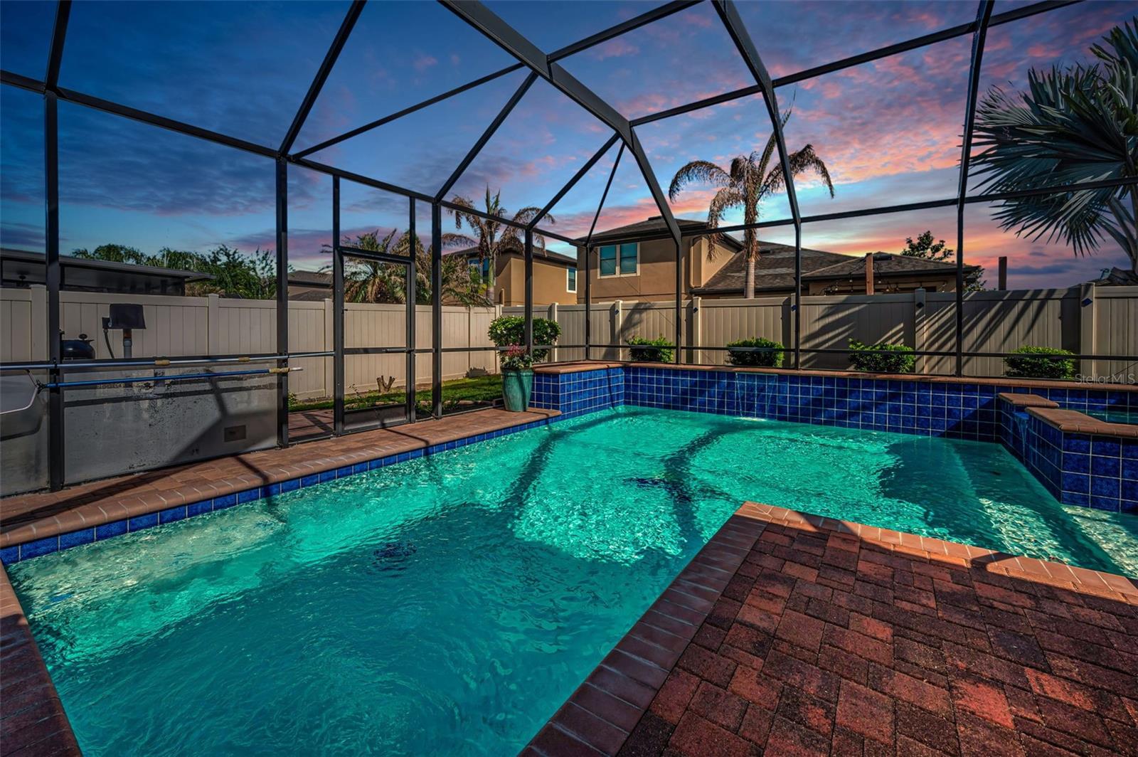 Image 61 of 100 For 8449 Bluevine Sky Drive