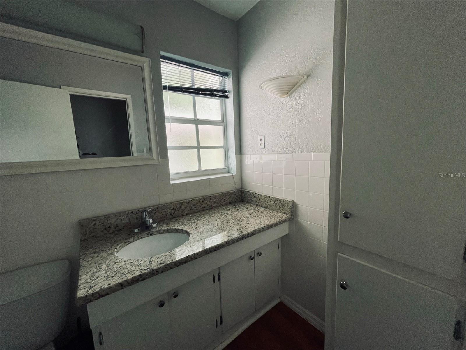 Image 13 of 30 For 1039 Frankland Road