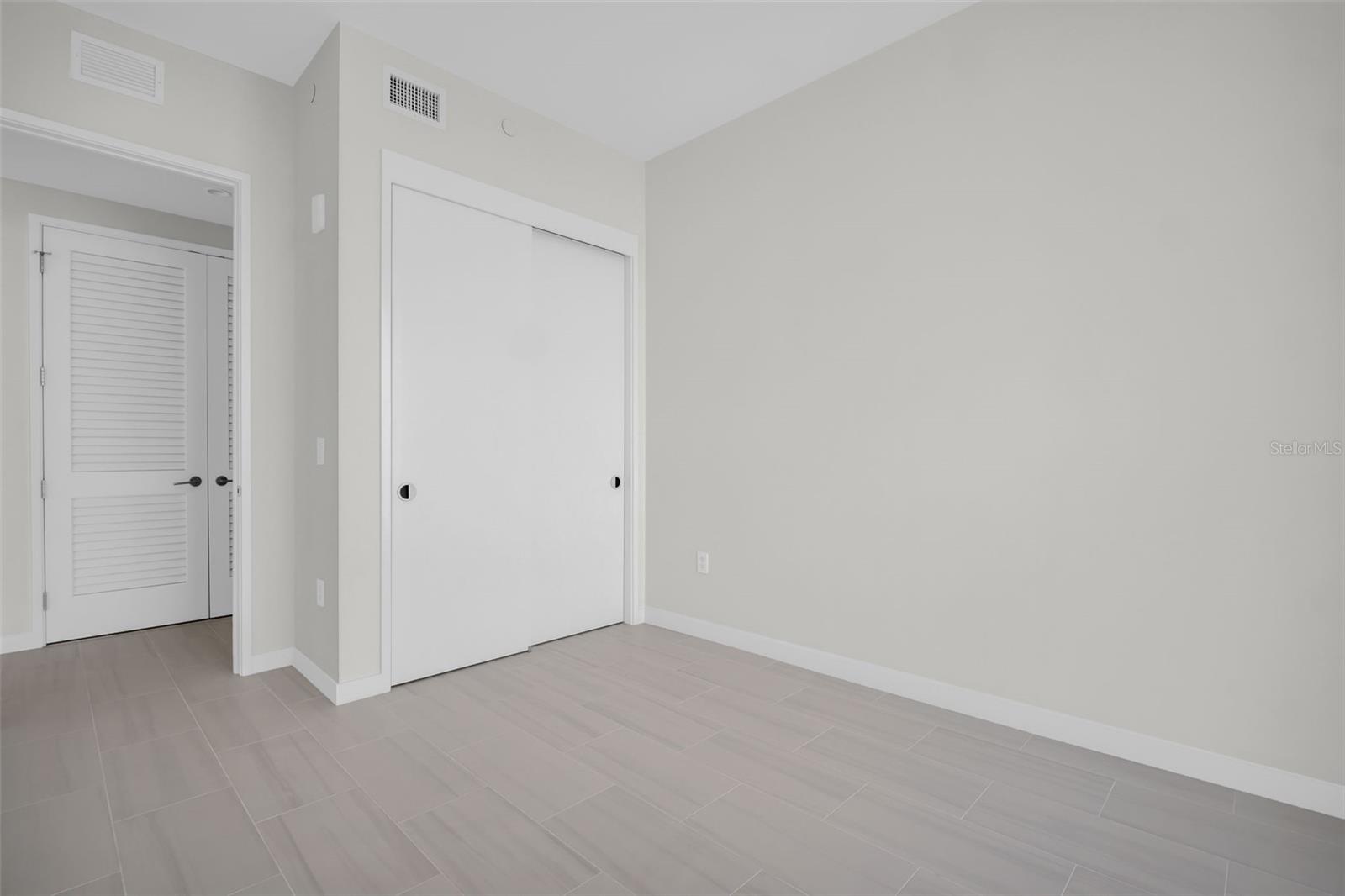 Image 28 of 83 For 400 Central Avenue 3603