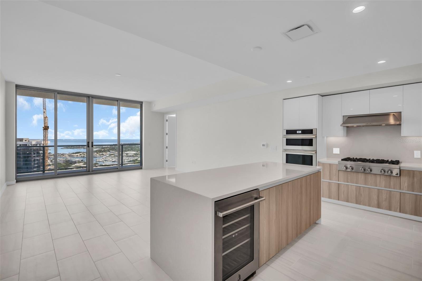 Image 3 of 83 For 400 Central Avenue 3603