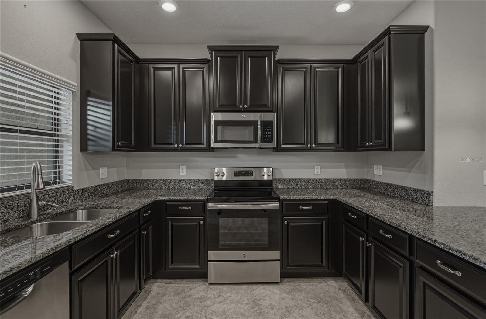 Image 12 of 38 For 28647 Tranquil Lake Circle