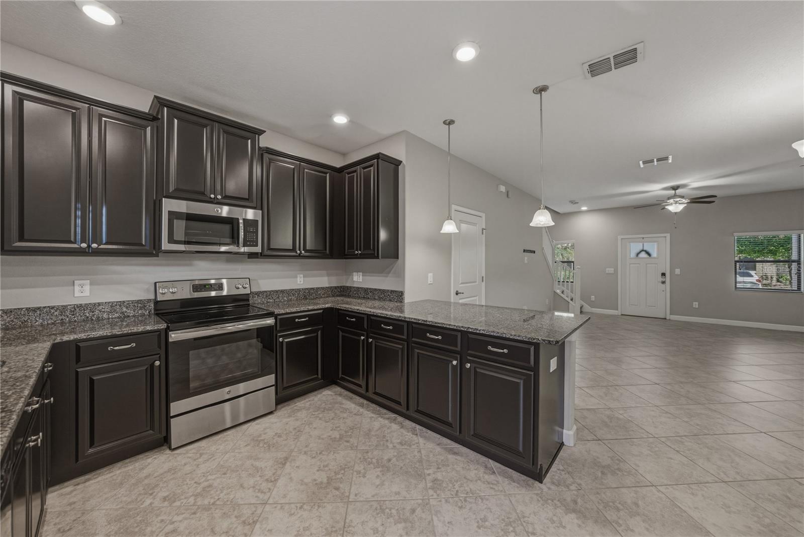 Image 13 of 38 For 28647 Tranquil Lake Circle