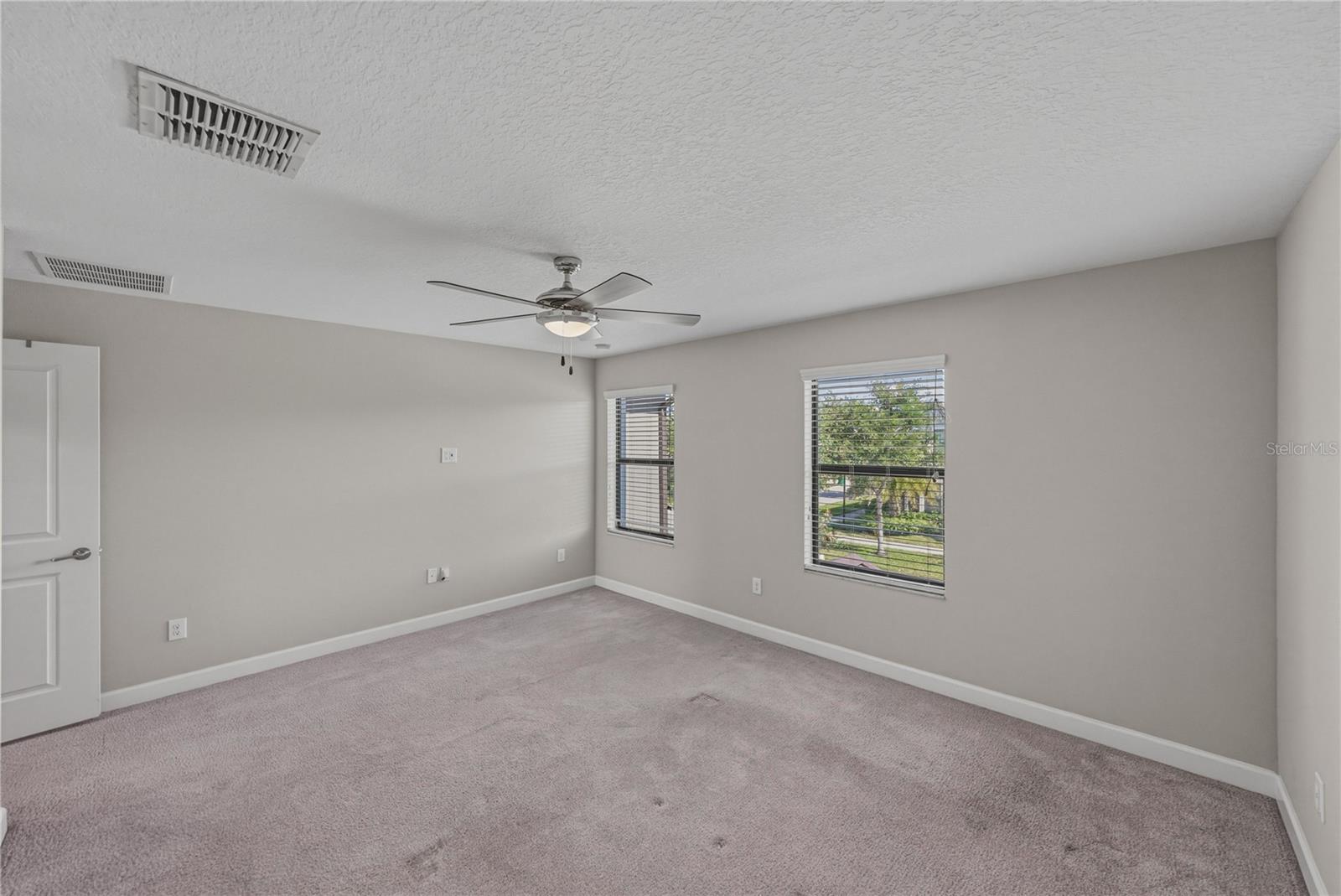 Image 21 of 38 For 28647 Tranquil Lake Circle