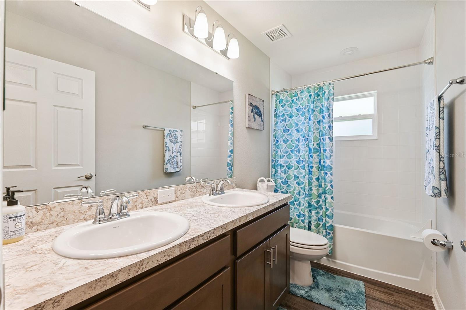 Image 23 of 36 For 134 St Thomas Drive