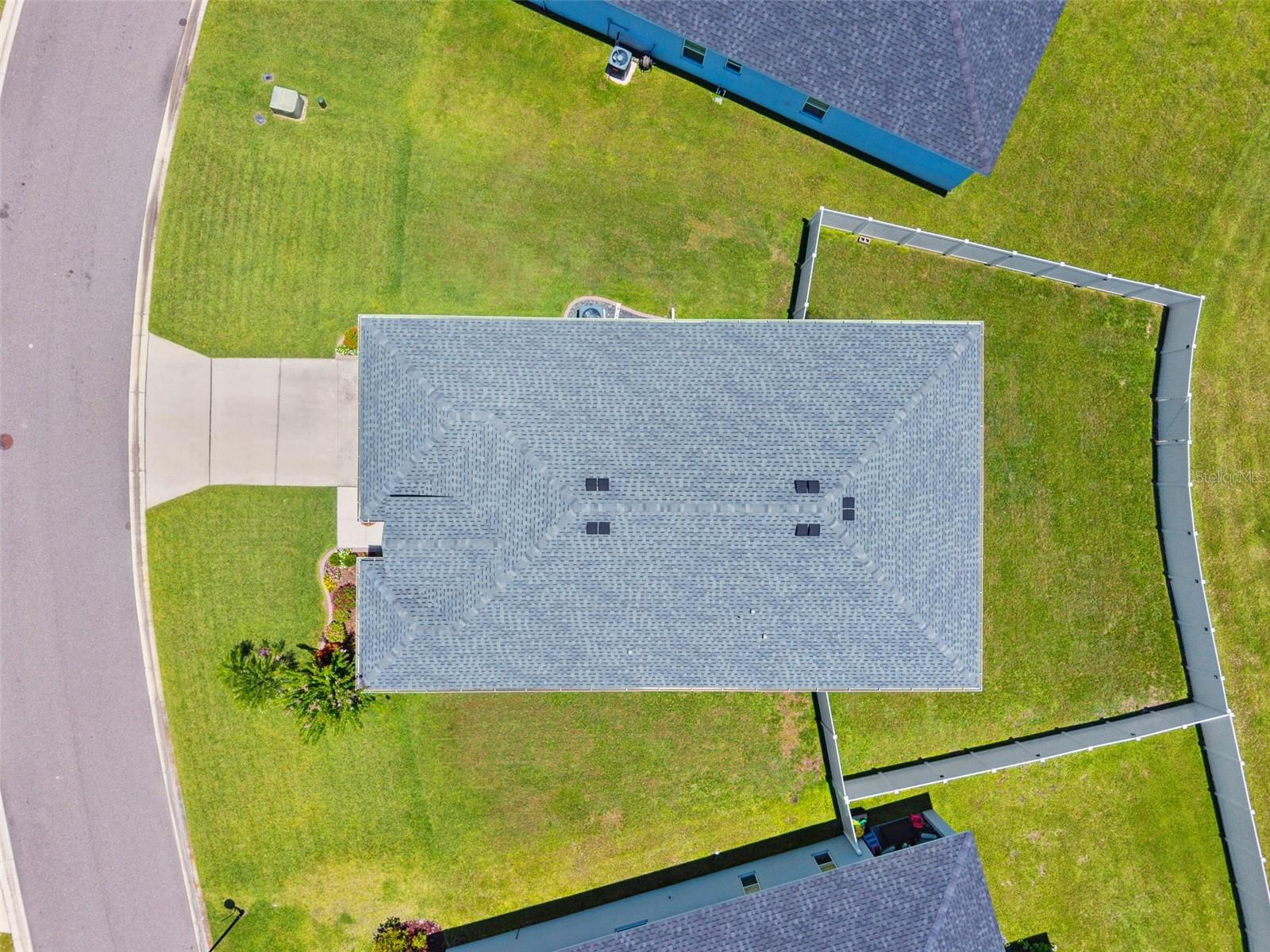 Image 4 of 36 For 134 St Thomas Drive