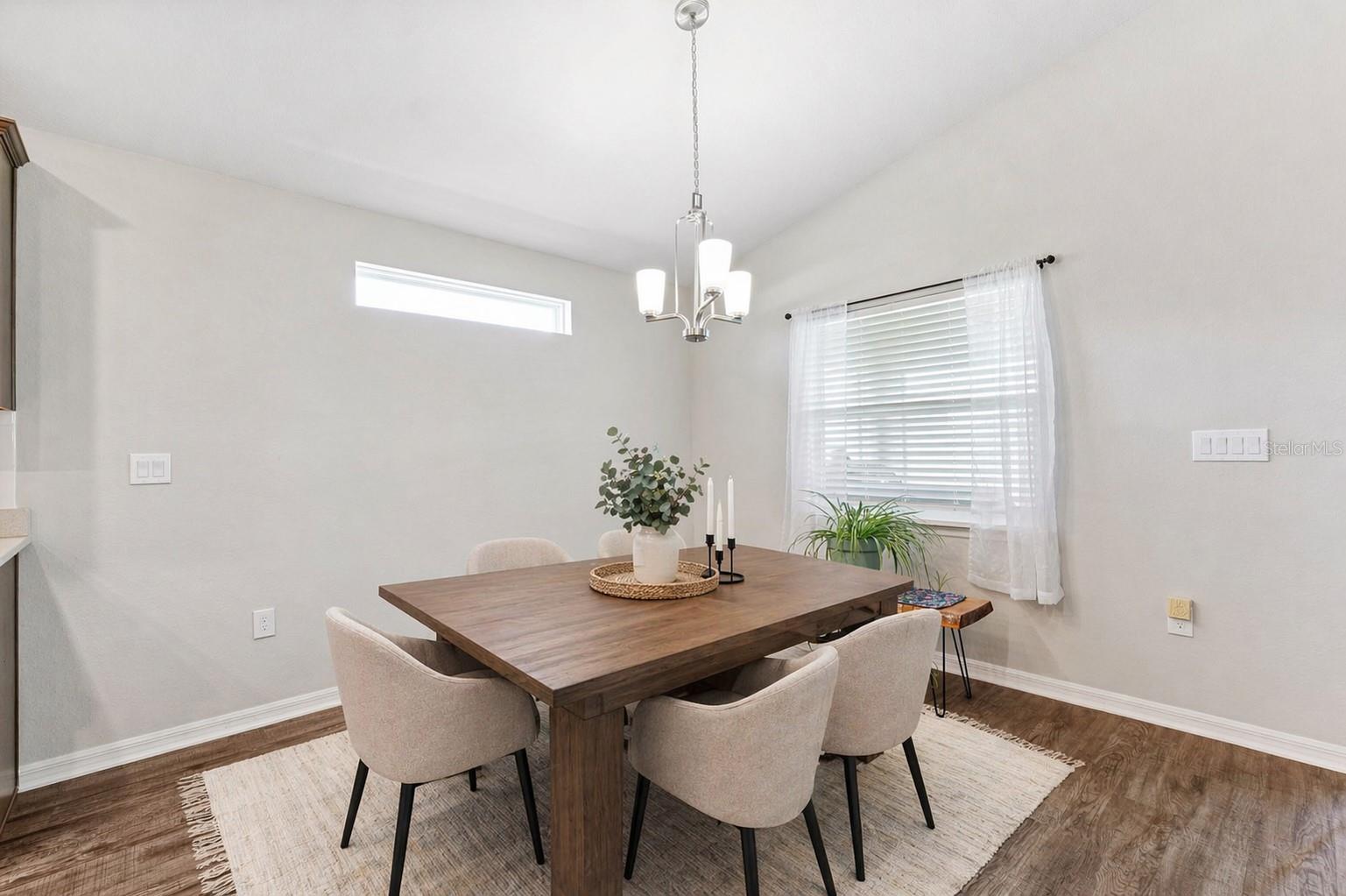 Image 8 of 36 For 134 St Thomas Drive